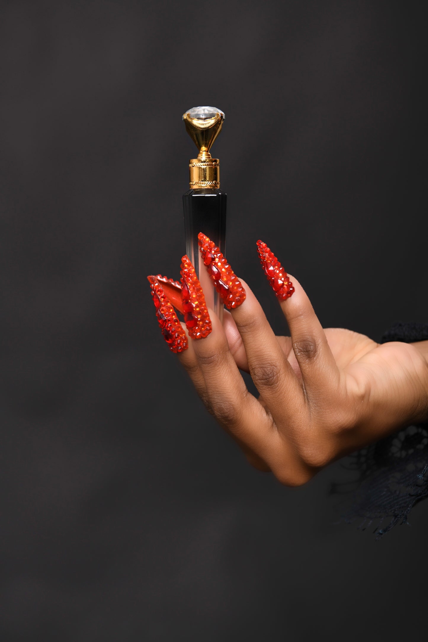 "CHARM" PINKY NUDE LIP GLOSS